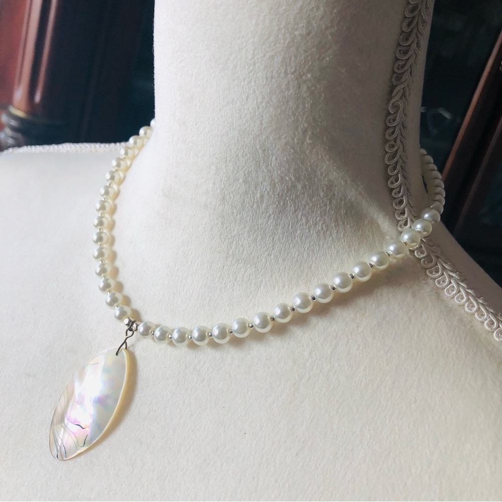 Handcrafted Repurpose Genuine Elegant Shell Penda… - image 4